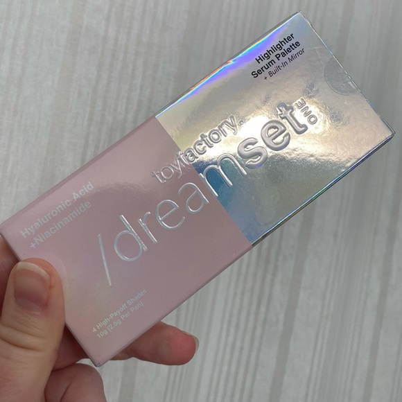💞Host Pick!!💞 NIB💥 ToyFactory Dreamset One Highlighter Palette - Picture 2 of 5